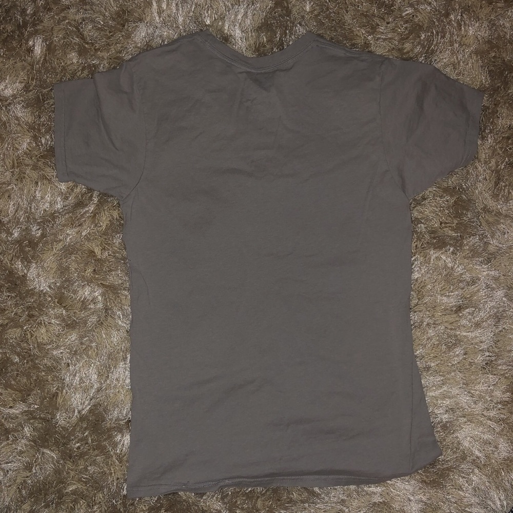 Disneyland Star Wars Episode V T-shirt - Picture 2 of 4